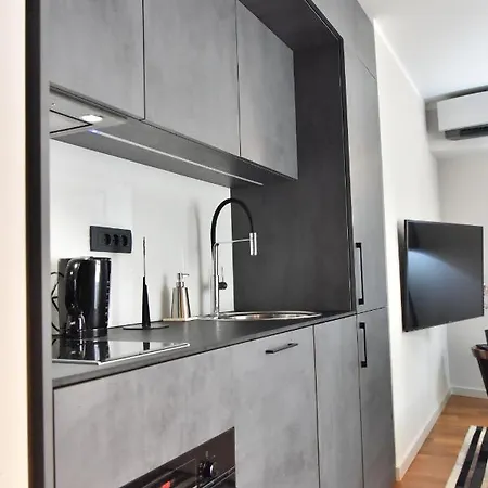 Lux Luna & Old Town * Ζαντάρ